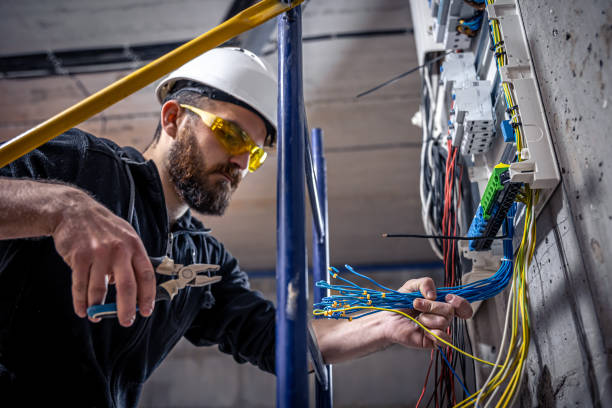 Best Circuit Breaker Repair  in Lockhart, TX