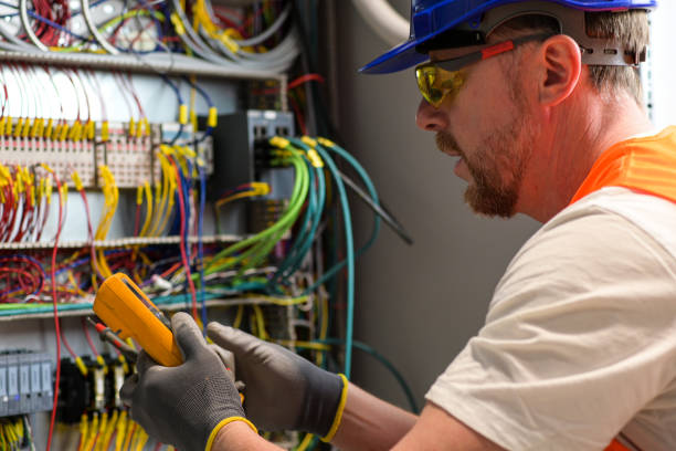 Best Commercial Electrician Services  in Lockhart, TX